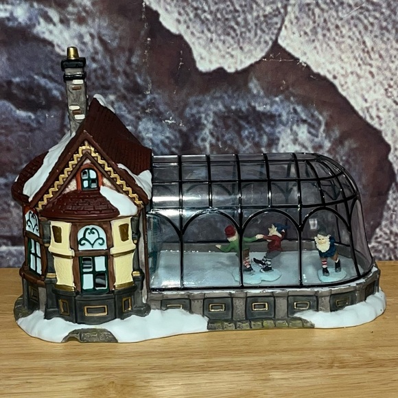 Kirkland Signature Holiday Kirkland Signature North Pole Ice Rink